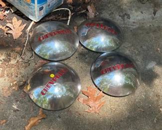 4 CHEVROLET HUBCAPS
