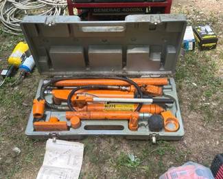 CENTRAL HYDRAULIC SPREADER