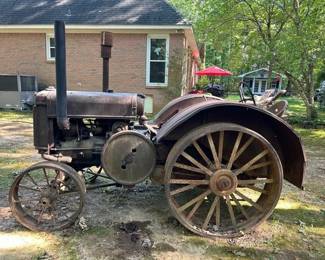 1938 JOHN DEERE MODEL D TRACTOR