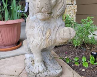 Pair of concrete lions