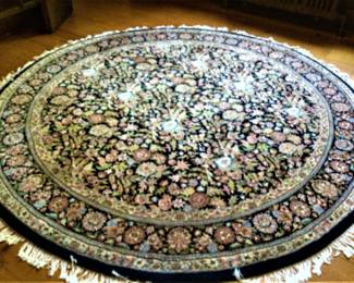 8 Ft Diameter Wool Rug