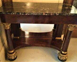 Classical Mahogany Pier Table