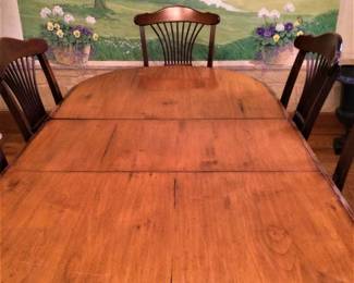 A Pine Table To and Leaf