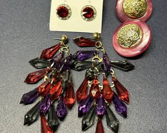 Beautiful Vintage Jewelry: earrings, necklaces, rings, bracelets, cameos, sets and more!