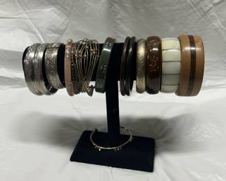 Beautiful Vintage Jewelry: earrings, necklaces, rings, bracelets, cameos, sets and more!
