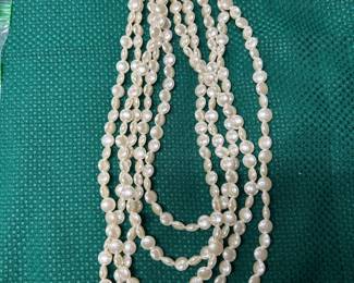 Beautiful Vintage Jewelry: earrings, necklaces, rings, bracelets, cameos, sets and more!
