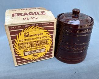 Mar-crest slant side cookie jar