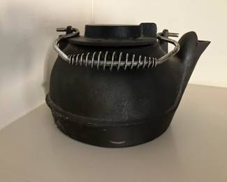 Cast iron kettle