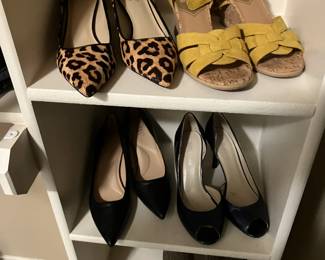 Nice women's shoes, size 8