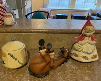Cookie jars, Hull Red Riding Hood cookie jar