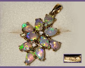 18K Gold and Opal Pendant with Wonderful Play of Color