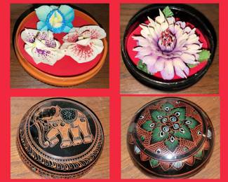 Pretty Little Boxes with Flowers Inside