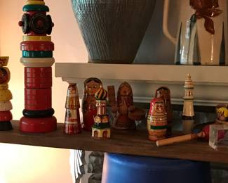Russian wooden figures 