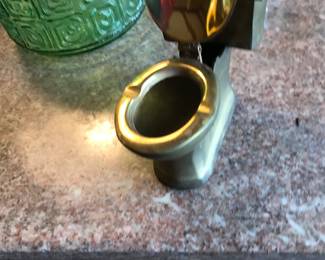 Vintage ash tray open