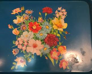 Lots of painted trays