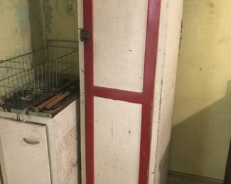 Vintage cabinet