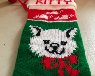 It’s a cat house🤪🤪