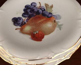 Set dessert plates 