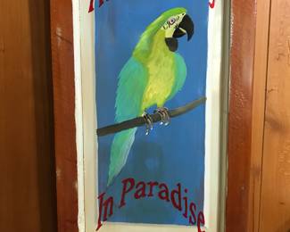 Parrot heads unite🤪