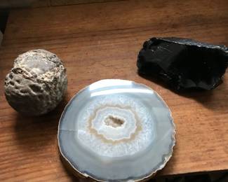 Geodes and polished obsidian 