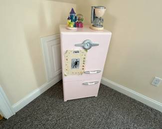 Pottery barn childrens kitchen set