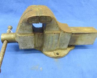 Lot 149. 4" Columbian vise