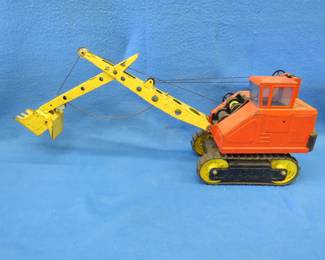 Lot 43. Nylint metal shovel with tracks