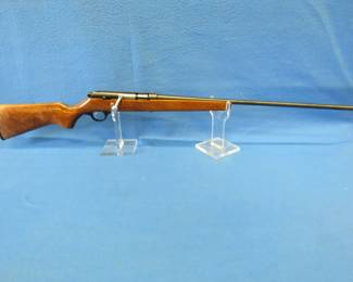 Lot 80. Marlin Model 60 G .410 single-shot bolt action shotgun.&nbsp; Has a broken butt plate. NSN.