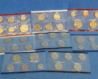 Lot 428. US Mint sets and State quarter sets