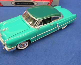 Lot 458. Road Signature 1952 Lincoln Capri 1:18 scale die-cast