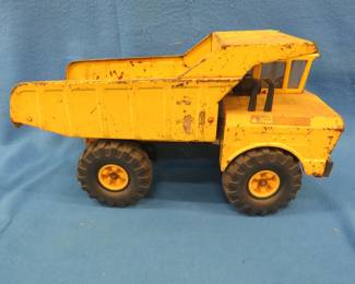 Lot 493. Metal Tonka truck. Broken windshield.