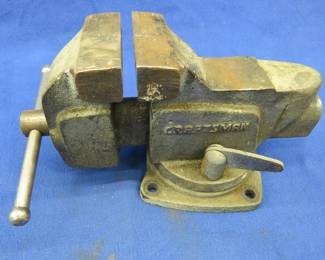 Lot 210. 4" Craftsman vise