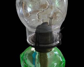 Uranium lamp