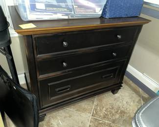 Lateral file cabinet