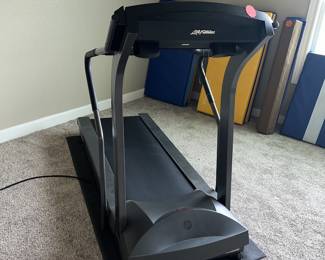 Lifge Fitness T5i treadmill w/ Flexdeck