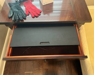Top drawer has sliding drink tray!