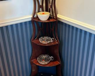 Corner Curio