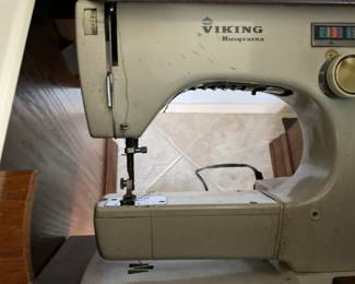 Vintage Viking sewing machine in cabinet $20