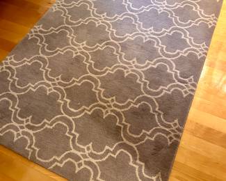 Pottery Barn "Scroll Tiled Tufted" Wool Rug (Grey/Ivory) - 4' x 6'