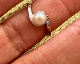 14K Pearl Ring