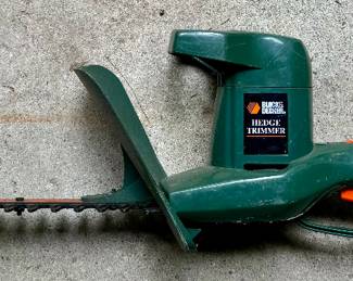 Black & Decker Hedge Trimmer