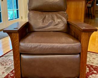 Stickley Furniture Bow Arm Morris Power Recliner