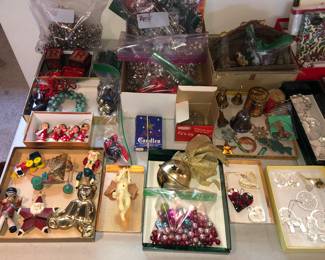 More Xmas ornaments & decorations