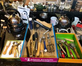 Cuisinart electric kettle, lots of utensils, coffee grinder