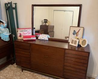 Mid century modern dresser with mirror