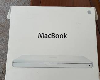 Used Mac book in box 