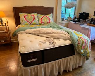 Seldom used Stearns & Foster Queen size bed, “Limited Edition Collection, Baroque, Luxury Plush”