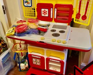 Vintage child size play grill by Grazioli Giochi