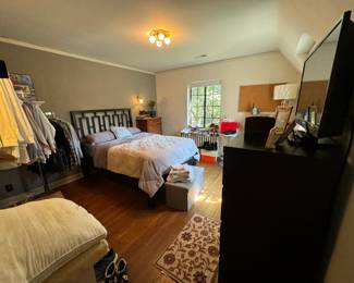  Black wooden contemporary headboard and full size bed bedroom