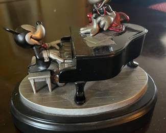 Mickey & Minnie Hudson Creek 'Sweethearts too love toons'